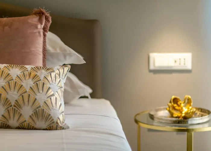 4 Star - Self Check-in 4* בולוניה