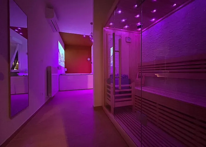 4 Star - Self Check-in 4* بولونيا