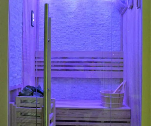 4 Star - Self Check-in 4*