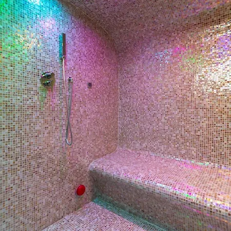 4 Star - Self Check-in 4*