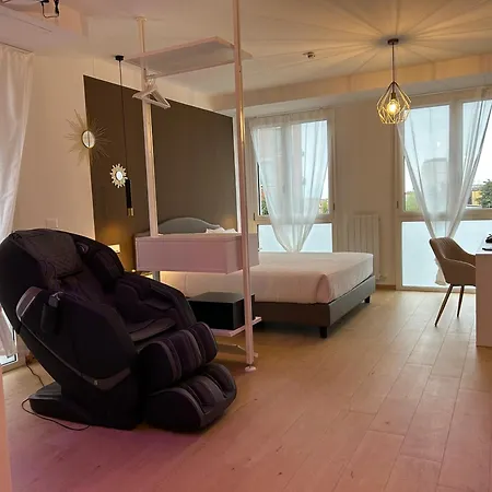 4 Star - Self Check-in 볼로냐