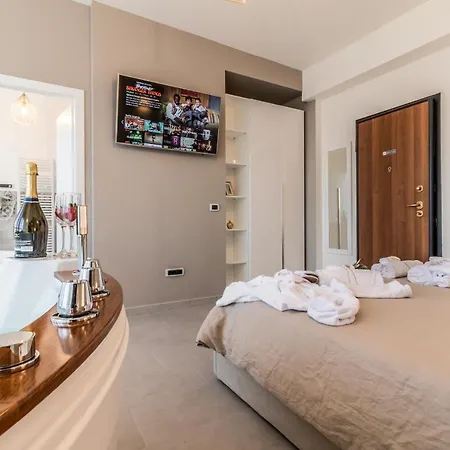 4 Star - Self Check-in Vendégház Bologna