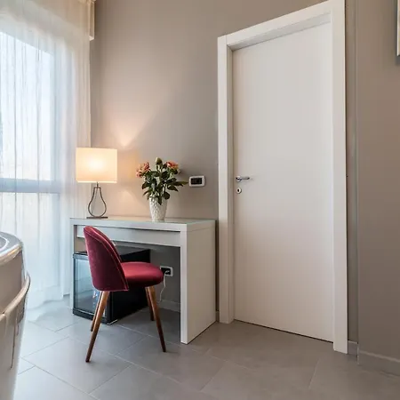 4 Star - Self Check-in 4*