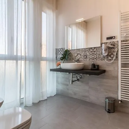 4 Star - Self Check-in 4*