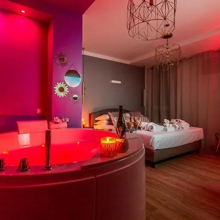 4 Star - Self Check-in 4* بولونيا