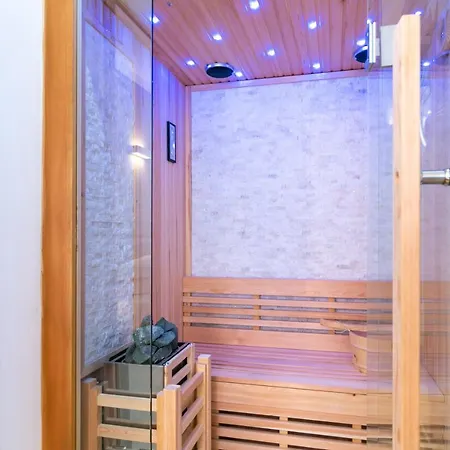 4 Star - Self Check-in