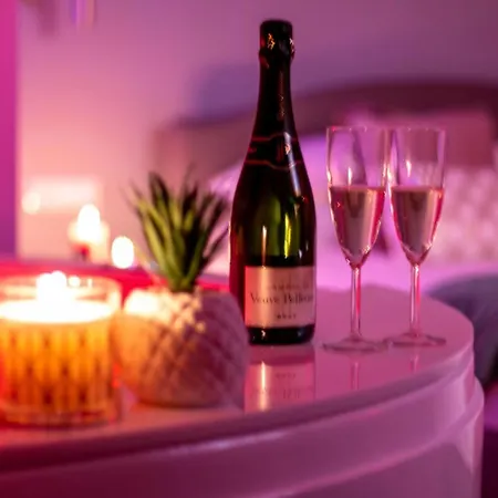 4 Star - Self Check-in Guest house