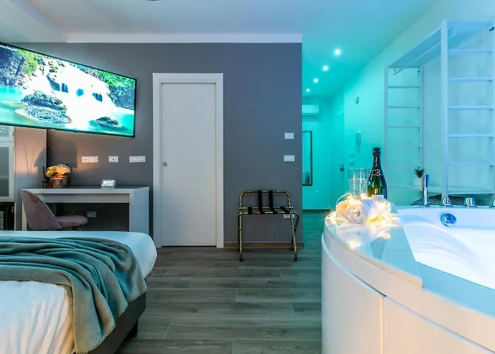 4 Star - Self Check-in Bologna