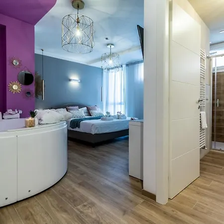 4 Star - Self Check-in Bolonia