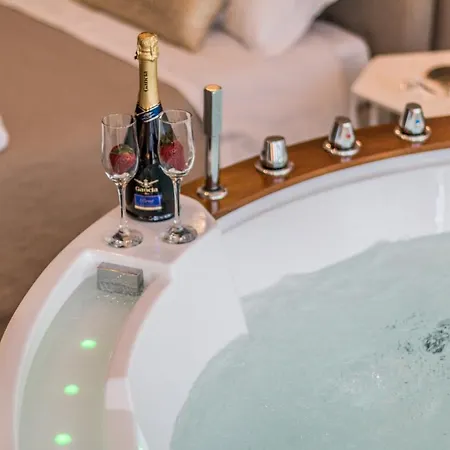 4 Star - Self Check-in 4*