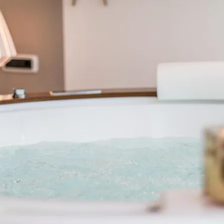 4 Star - Self Check-in Pensión