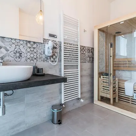 Pensión 4 Star - Self Check-in Bolonia